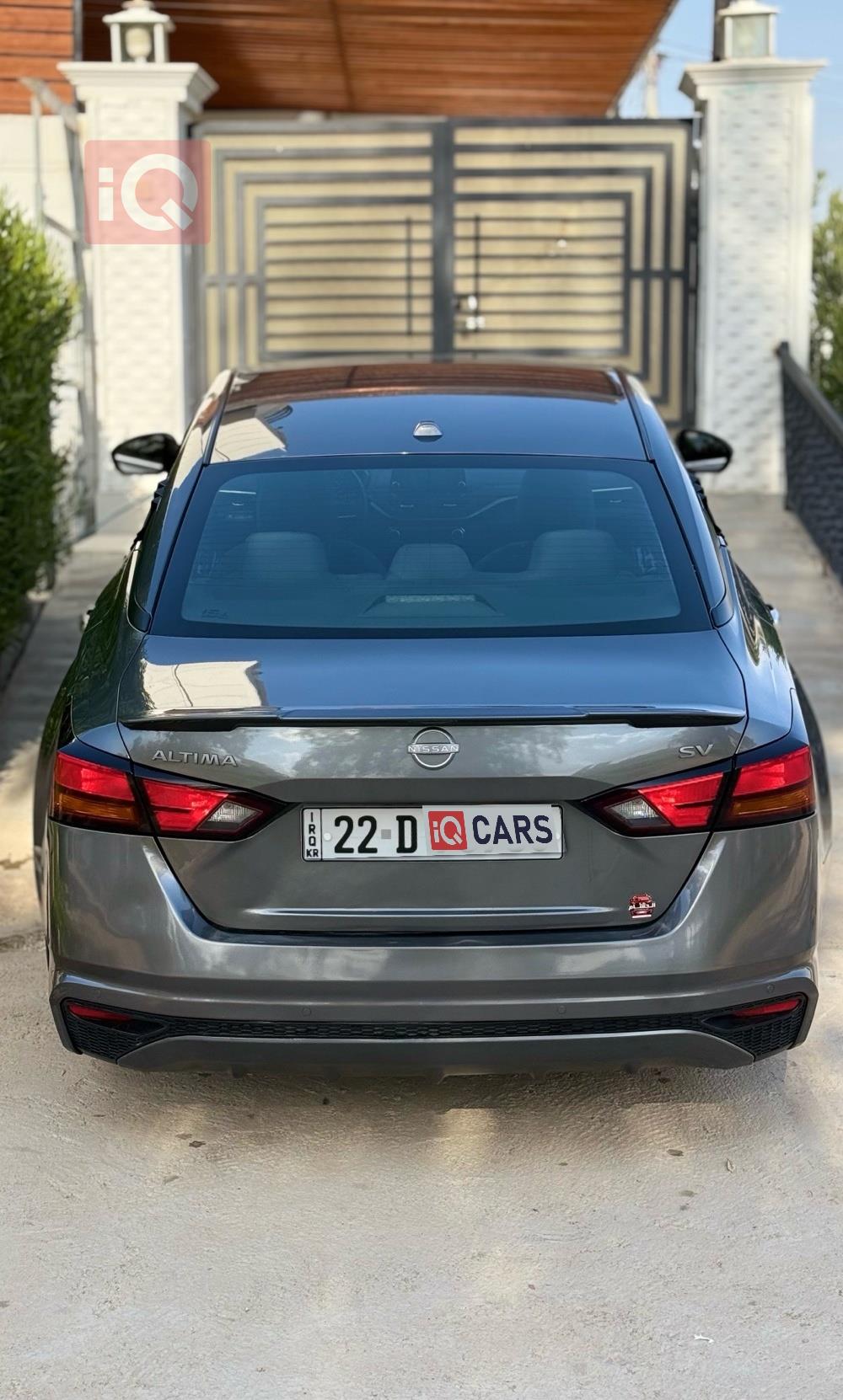 نيسان ألتيما